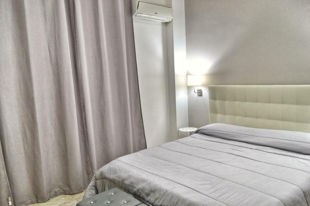 B&B Lungomare カターニア エクステリア 写真